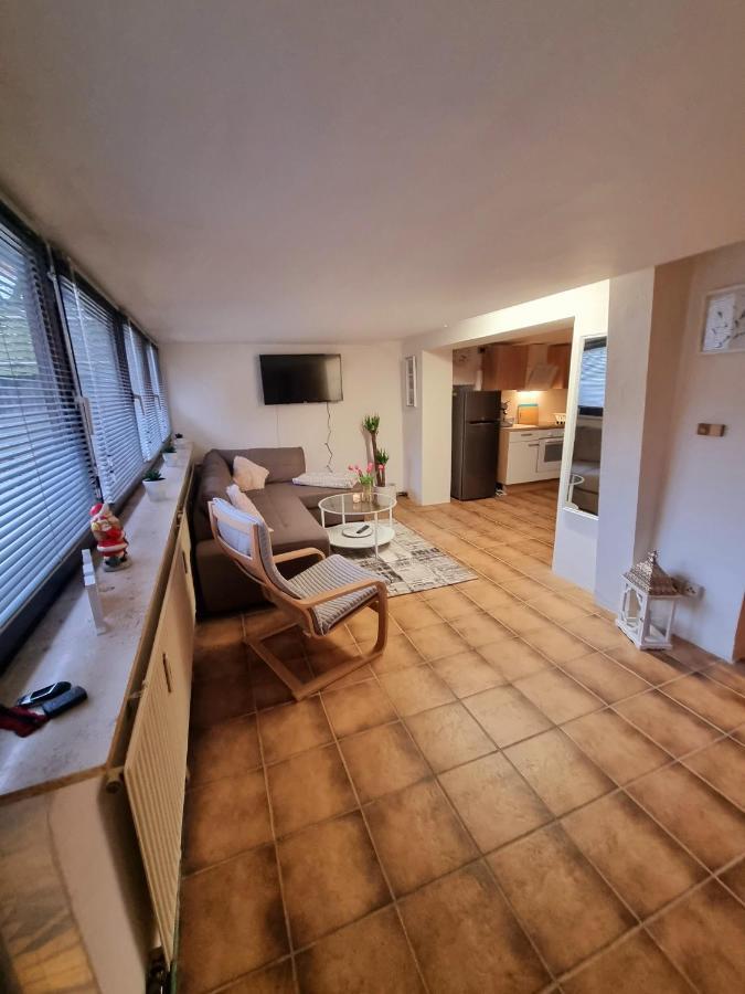 Souterrainwohnung zentrale Lage in Detmold Exterior foto